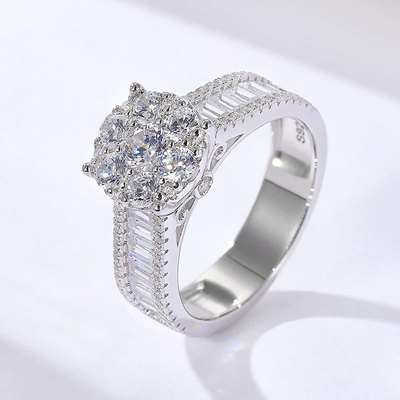 Beatrix – Dubbel ring med pavé-beläggning.