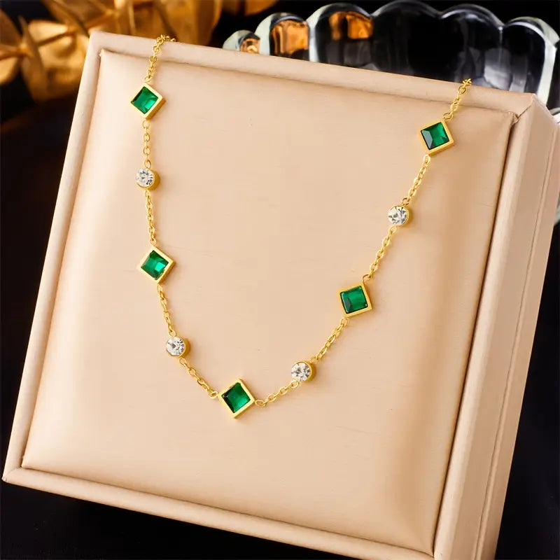 Amelisse Glenwyn Halsband