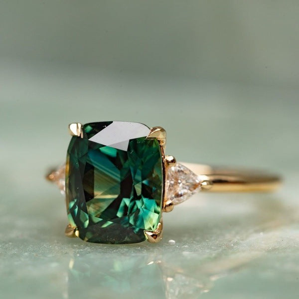 Ring med Grön Sten Inspirerad av Vintage - Guld