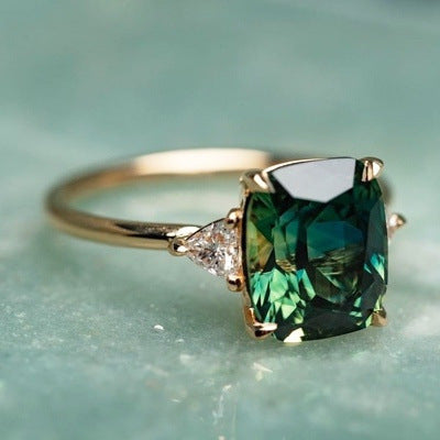 Ring med Grön Sten Inspirerad av Vintage - Guld