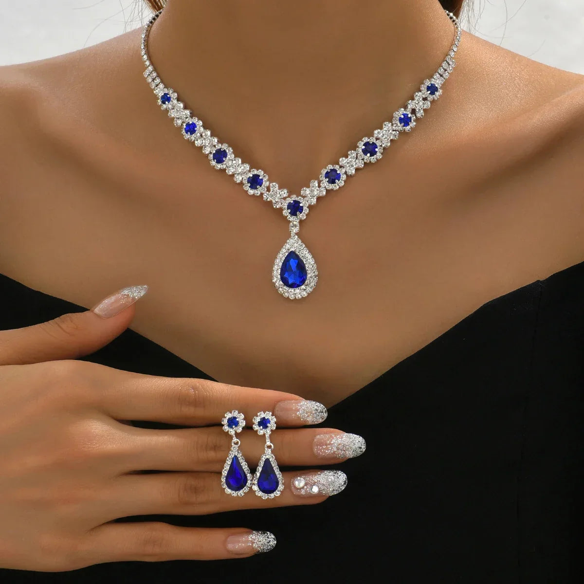 Kollektion i sterlingsilver med ädelstenar