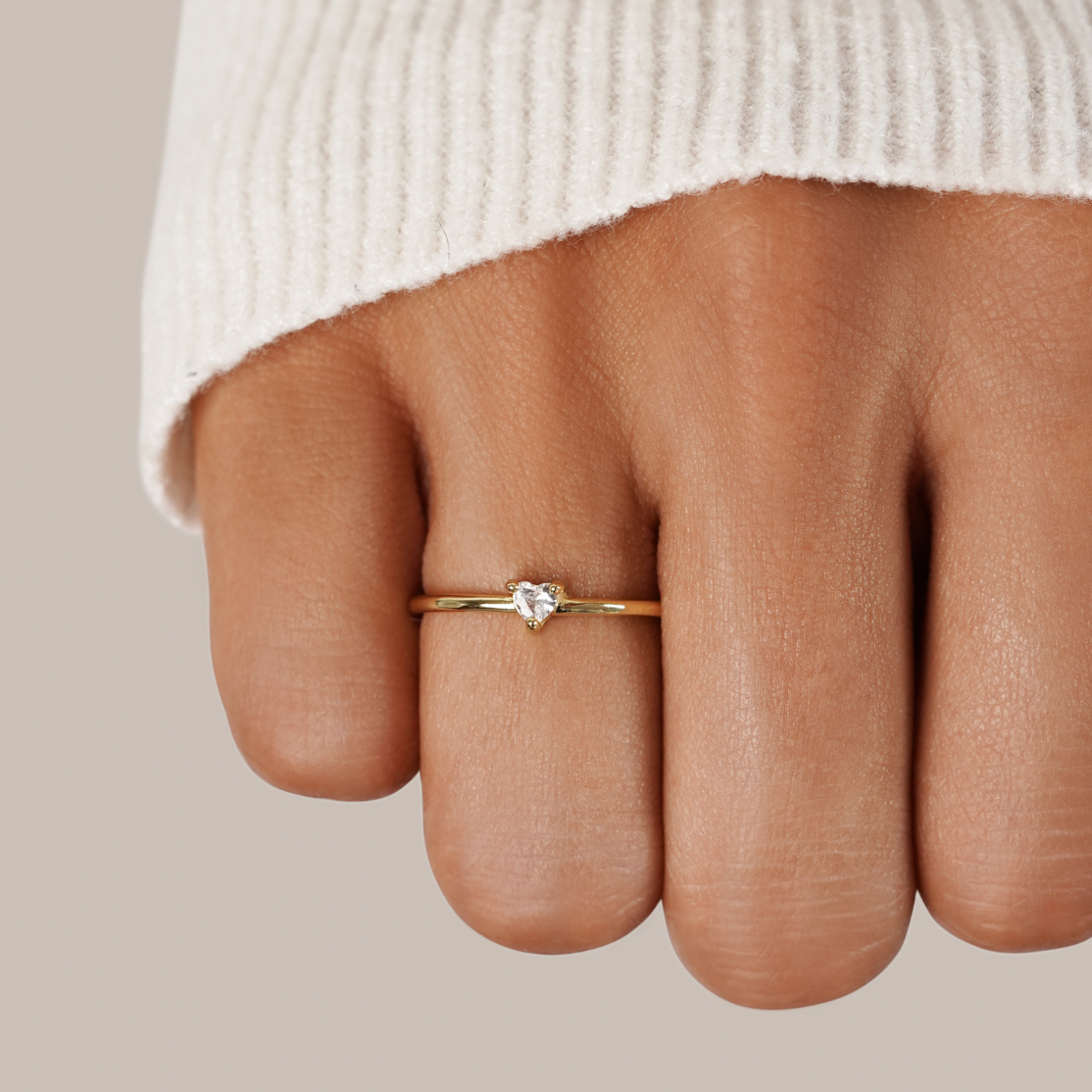 Leonie – Enkel guldring.