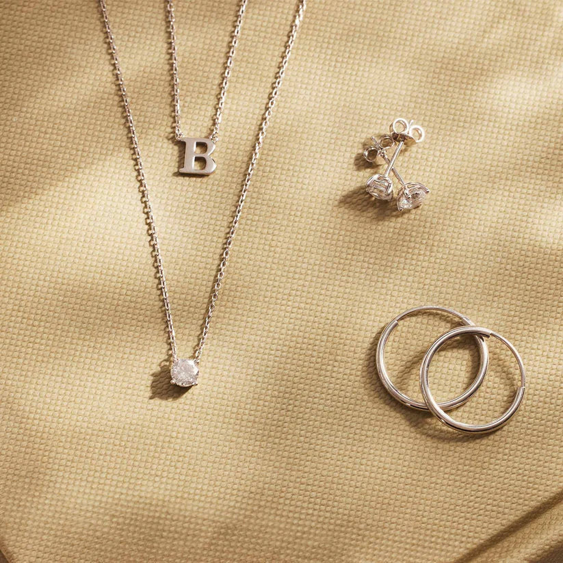 Halsband Klára med moissanitsten