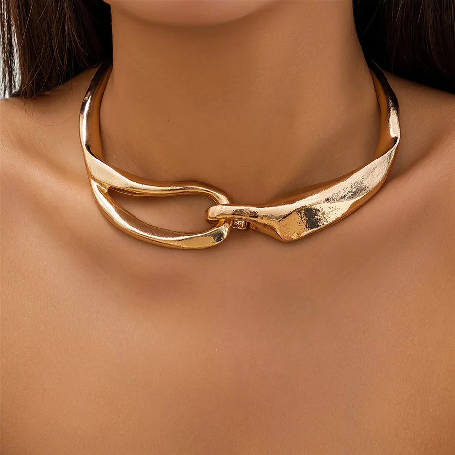 Texturerad guldkedjechoker