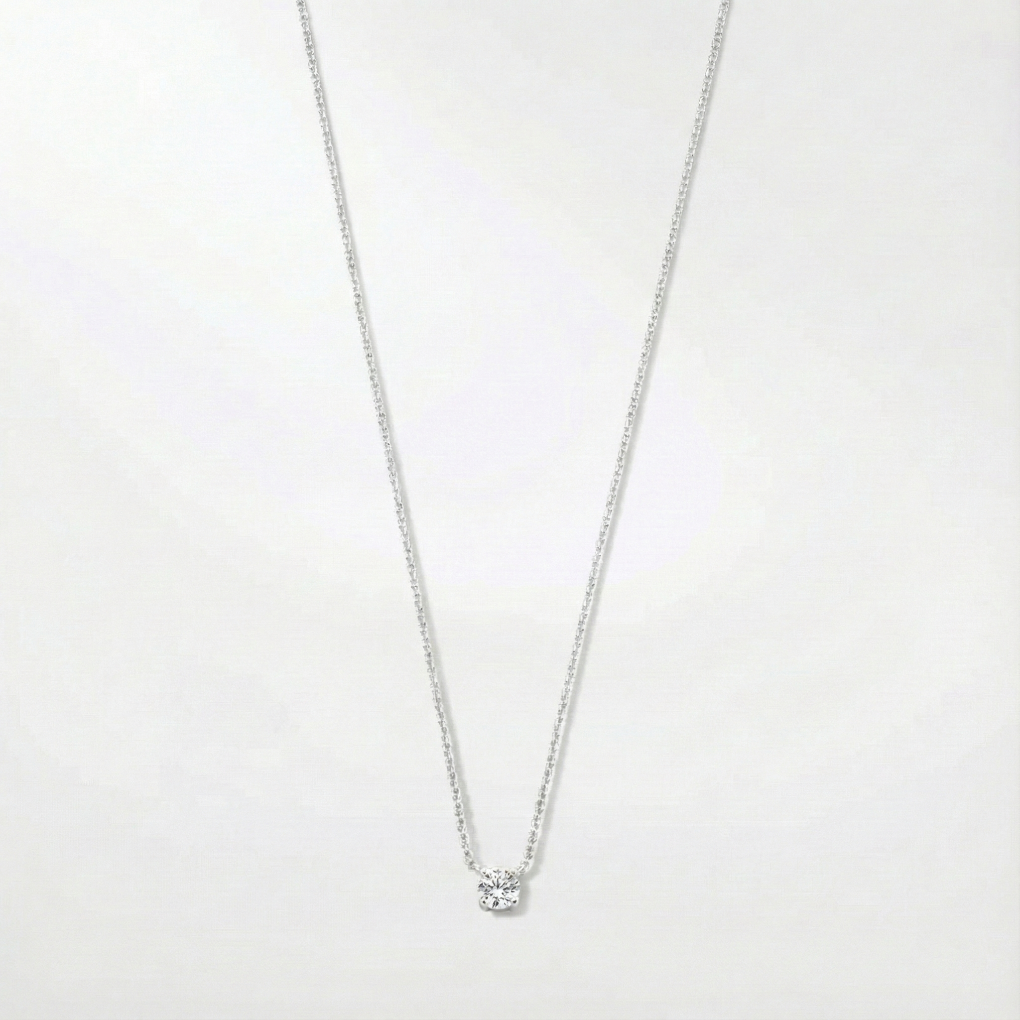 Halsband Klára med moissanitsten