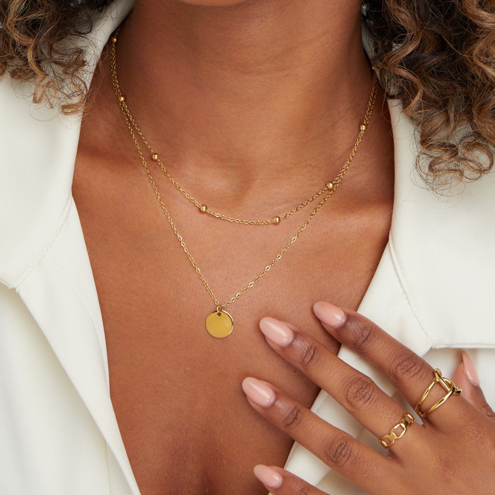 Halsband med Staplade Element