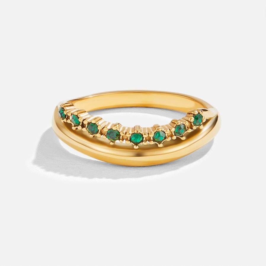 Elisa – Guld ring med en tunn dubbel rad.