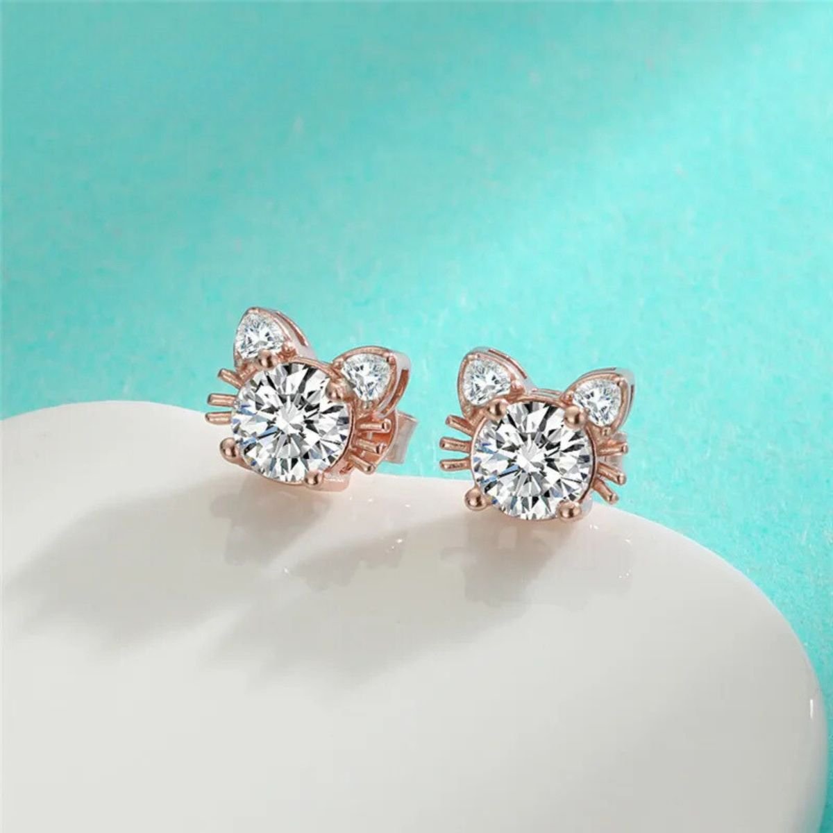 Roséguld Moissanite Katt Stud Örhängen i Silver