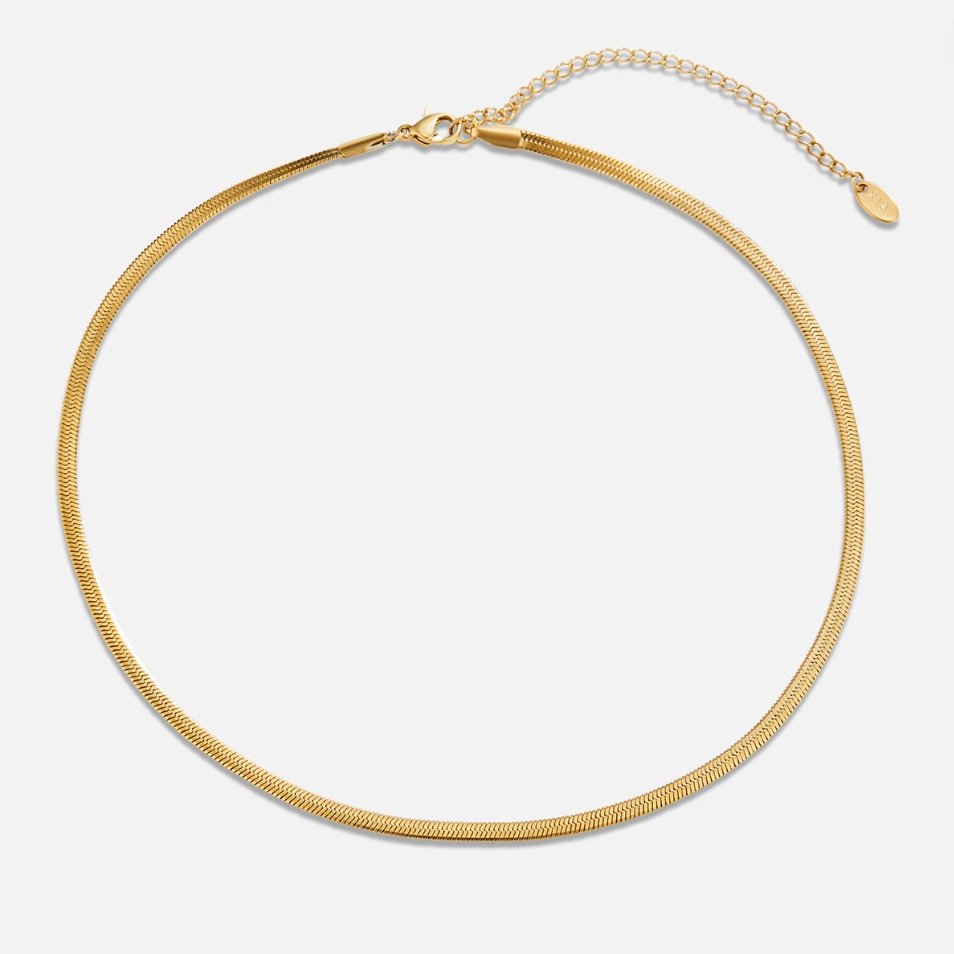 Elisa-Marie – Halsband i guld med mjuk kurva.