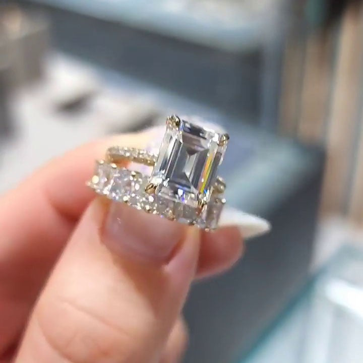 Nandja – Diamantring med rektangulärt centrum.
