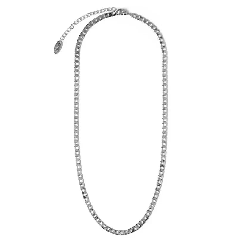 Halsband av platta ringar