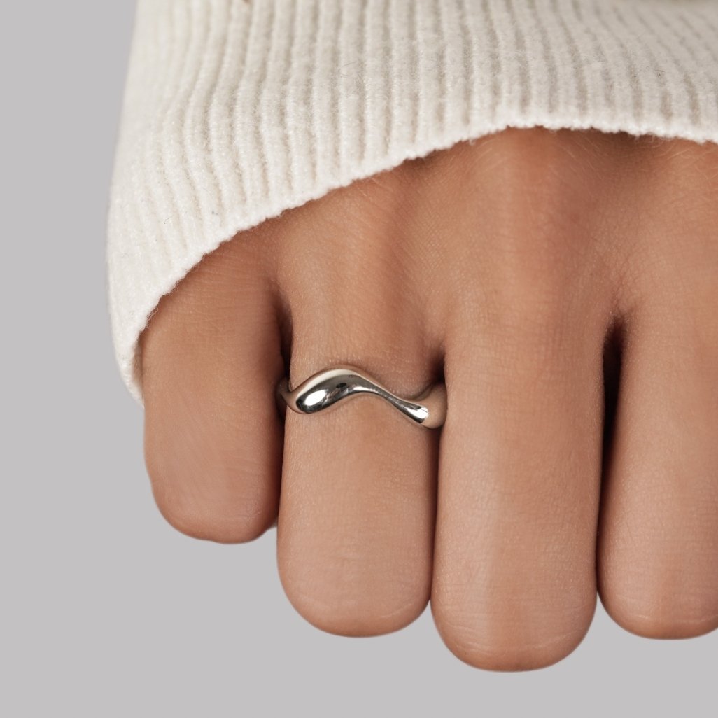 Vlny - Minimalistiskt Ring