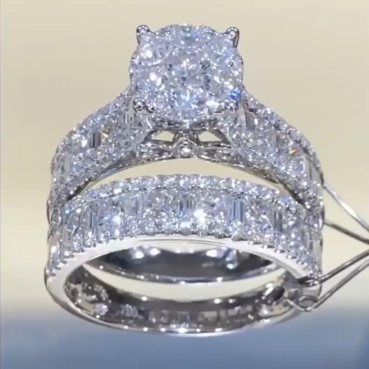 Beatrix – Dubbel ring med pavé-beläggning.