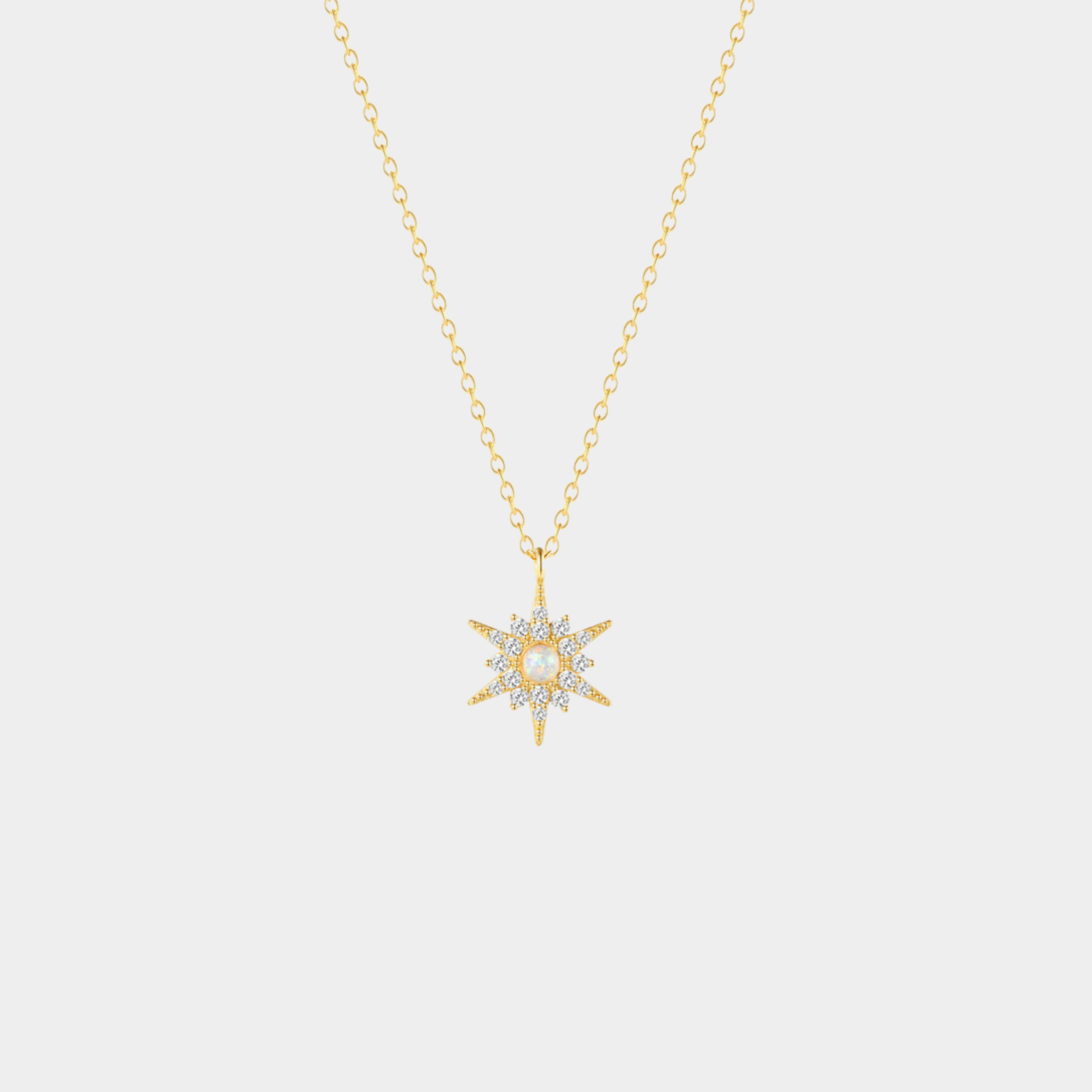 Amalia – Tunn silverhalsband med rund hänge.