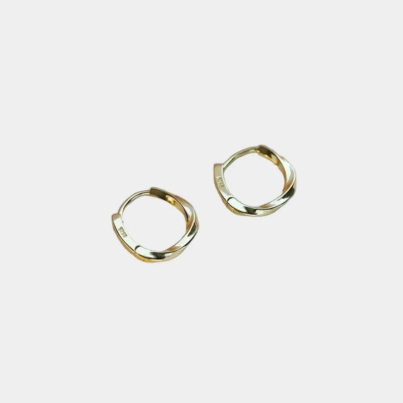 Örhängen i 925 sterling silver med rund infattning