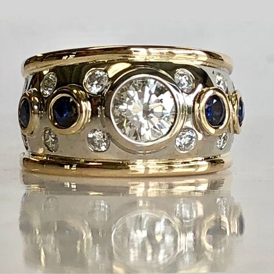 Barbara - Vintage guld ring med beläggningar och zirkon