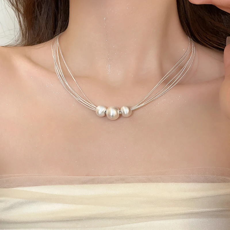 Chic White Pearl Pendant Necklace