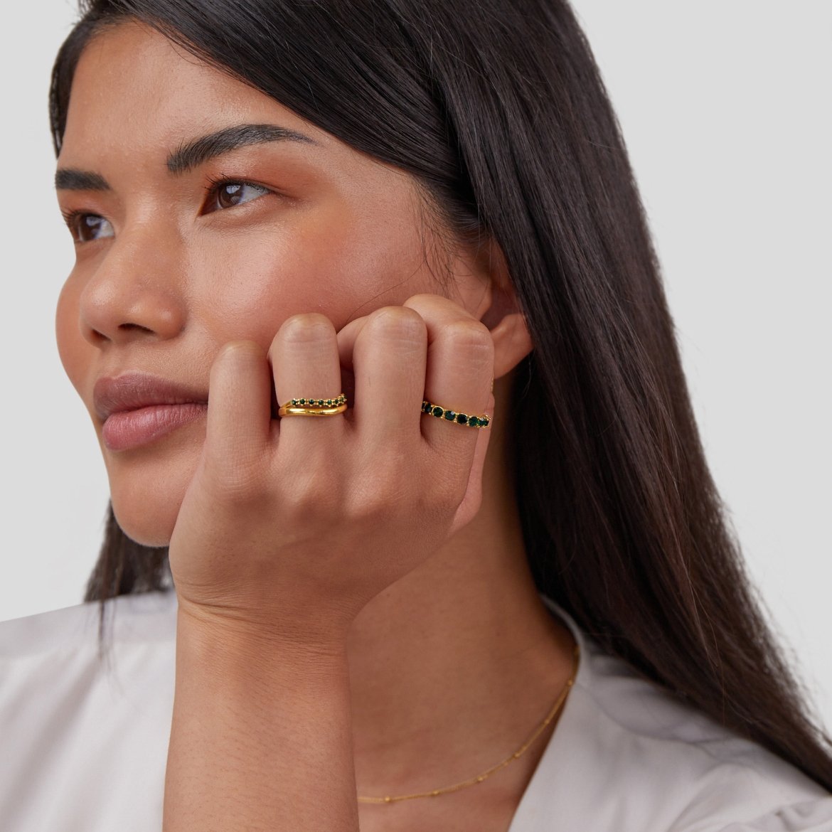 Elisa – Guld ring med en tunn dubbel rad.