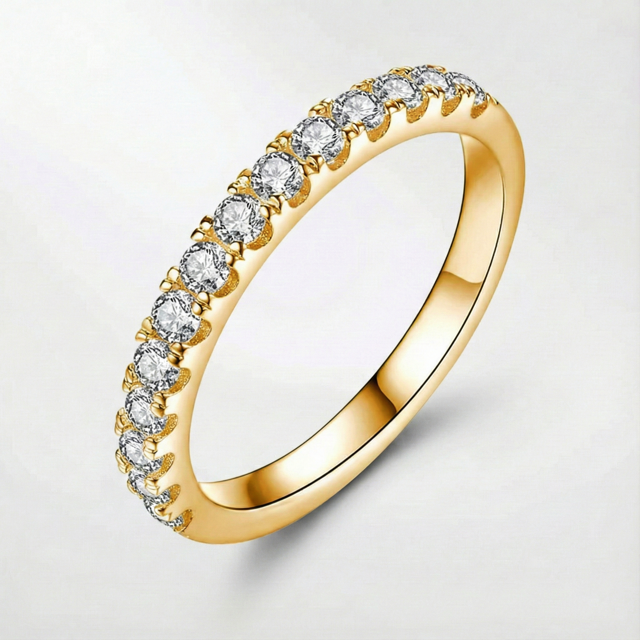 Förlovningsring av moissanit