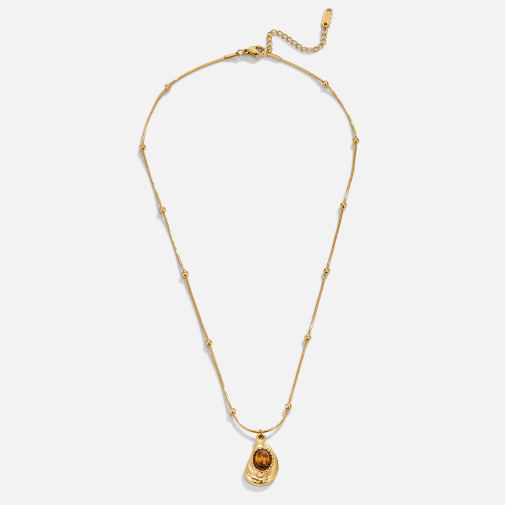 Leonie – Kedja med rund guldberlock.